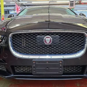 Jaguar XE 2.0 GTDi SE Auto Euro 6 (s/s) 4dr Petrol Automatic - Image 2