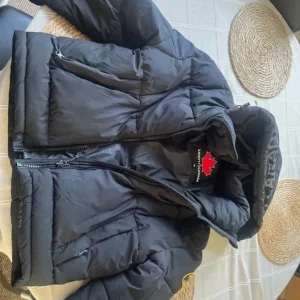 Black Canada Zavetti winter coat medium