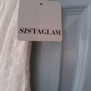 Size 10/12 wedding dress - Image 2