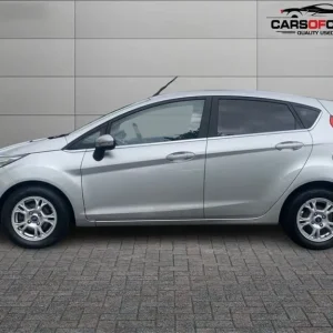 2016 Ford Fiesta 1.5 TDCi EcoNetic Titanium Hatchback - Image 4