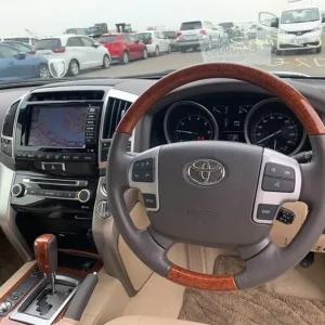 2013 Toyota Land Cruiser AX G 4.6L V8 Petrol Auto – 12K Miles – 1 Owner – Japan Spec - Image 2