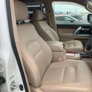 2013 Toyota Land Cruiser AX G 4.6L V8 Petrol Auto – 12K Miles – 1 Owner – Japan Spec - Image 3