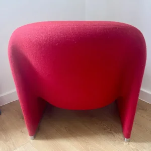 Red designer chair - Image 2