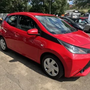 2018 Toyota AYGO 1.0 VVT-I X-PLAY 5DR Manual Hatchback Petrol Manual - Image 2