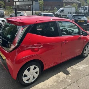 2018 Toyota AYGO 1.0 VVT-I X-PLAY 5DR Manual Hatchback Petrol Manual - Image 6