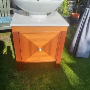 Vanity unit with sink - Image 2