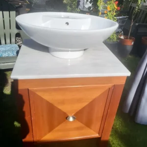 Vanity unit with sink