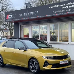 2022 Vauxhall Astra 1.2 Turbo Ultimate Hatchback - Image 7