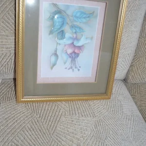 x2 framed hand-painted 2D flower pictures - Image 2