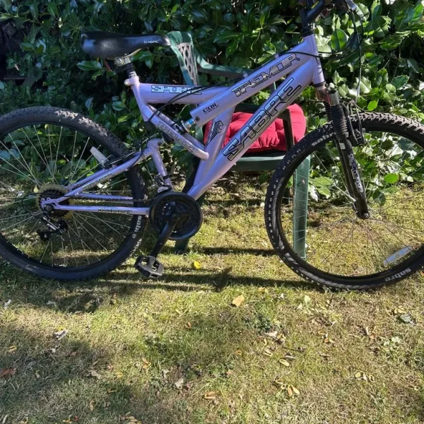 Sabre Tremor adult mountain bike