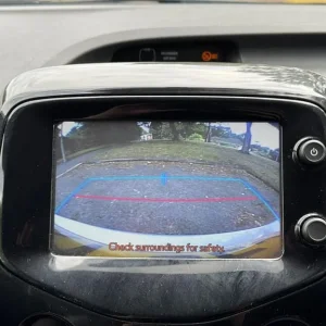 2017 Toyota Aygo 1.0 VVT-i x-press Euro 6 5-door hatchback petrol manual - Image 6