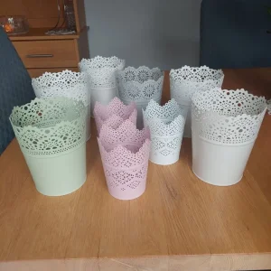 Metal plant pots, small and large - Image 2