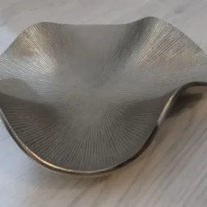 Silver Manta Ray Metal Bowl with Flowing Curves - Image 5