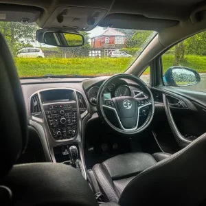 2014 Vauxhall Astra 2L Diesel Manual Hatchback - Image 8