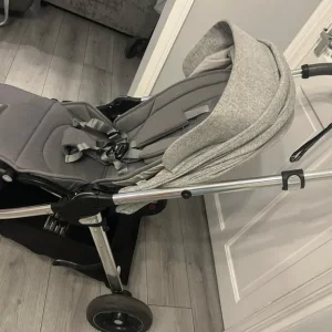 Mammas and Pappas Flip x3 pram bundle - Image 6