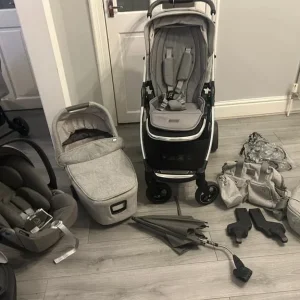 Mammas and Pappas Flip x3 pram bundle - Image 7