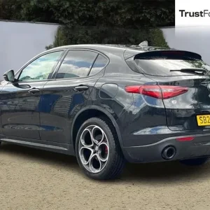 2022 Alfa Romeo Stelvio SPRINT - Image 2