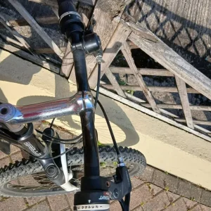 Apollo Phase 15 lightweight mountain bike - Image 6