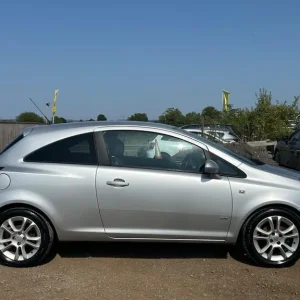 2009 Vauxhall Corsa 1.2i 16v SXi 3dr Hatchback Petrol Manual - Image 2
