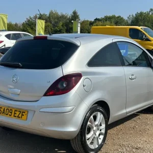 2009 Vauxhall Corsa 1.2i 16v SXi 3dr Hatchback Petrol Manual - Image 6