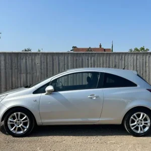 2009 Vauxhall Corsa 1.2i 16v SXi 3dr Hatchback Petrol Manual - Image 7