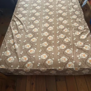 Double Bed with Mattress - Image 4
