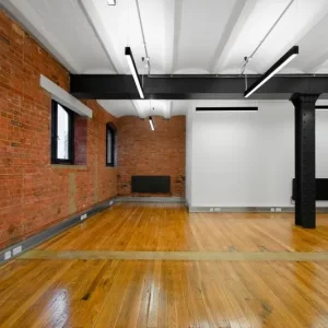 Unfurnished office spaces for 10 to 60 desks - Image 3