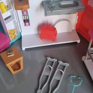 Barbie bundle with ambulance, dentist, and baby doctor sets - Image 3