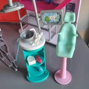 Barbie bundle with ambulance, dentist, and baby doctor sets - Image 5