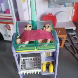 Barbie bundle with ambulance, dentist, and baby doctor sets - Image 6