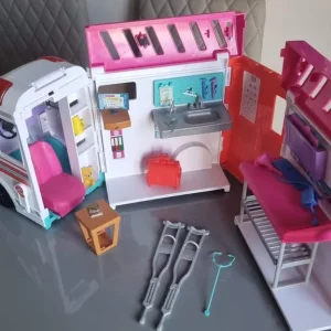 Barbie bundle with ambulance, dentist, and baby doctor sets - Image 7