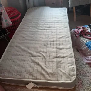 Grey fabric single bed with headboard - Image 2