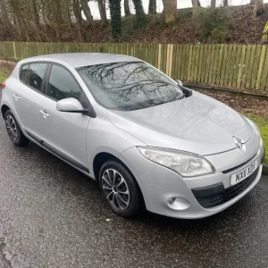 2011 Renault Megane 1.6 16V 110 Expression 5-door hatchback - Image 5