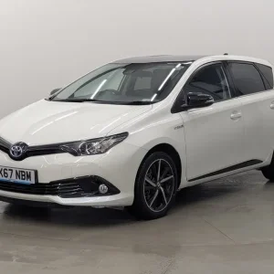 2017 Toyota Auris VVT-h Hybrid Hatchback - Image 8