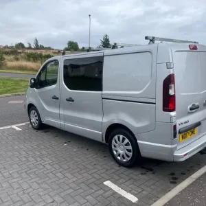 2017 Vauxhall Vivaro Sport Panel Van - Image 3