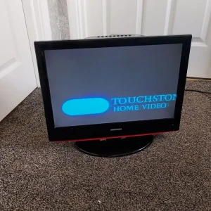 20" Medion TV with DVD and Freeview - Image 3