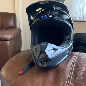 Fox Racing V1 helmet - Image 2