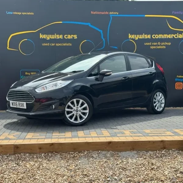 2016 Ford Fiesta 1.0T EcoBoost Titanium Euro 6 5-door hatchback petrol manual