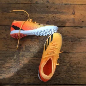 Football boots - Image 2