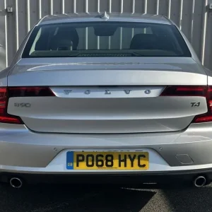 2018 Volvo S90 2.0 T4 GPF Momentum 4dr Petrol Auto - Image 4