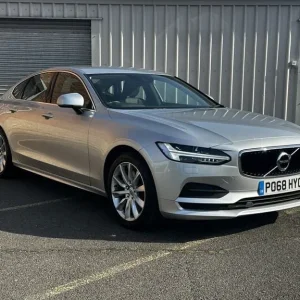 2018 Volvo S90 2.0 T4 GPF Momentum 4dr Petrol Auto - Image 7