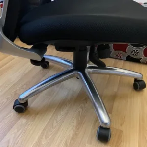 Office chair with headrest - Image 7