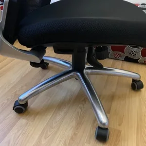 Office chair with headrest - Image 8