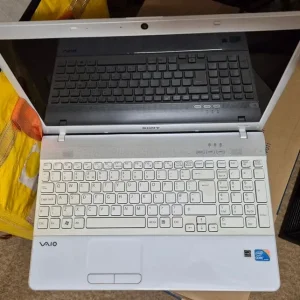 Sony Laptop - Image 5
