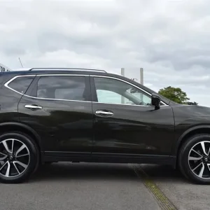 2017 Nissan X-Trail N-VISION DCI XTRONIC Estate Diesel Automatic - Image 4
