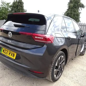 2021 Volkswagen ID3 Family Electric Auto – Side Damage, Starts and Drives, Repairable - Image 4