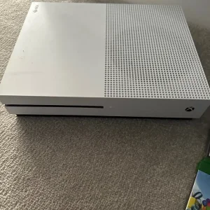 Xbox One S Bundle - Image 2