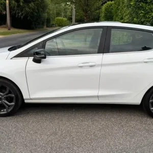 2018 Ford Fiesta 1.0T Zetec 5 Door – Bright White, Good Condition, Just Serviced - Image 5