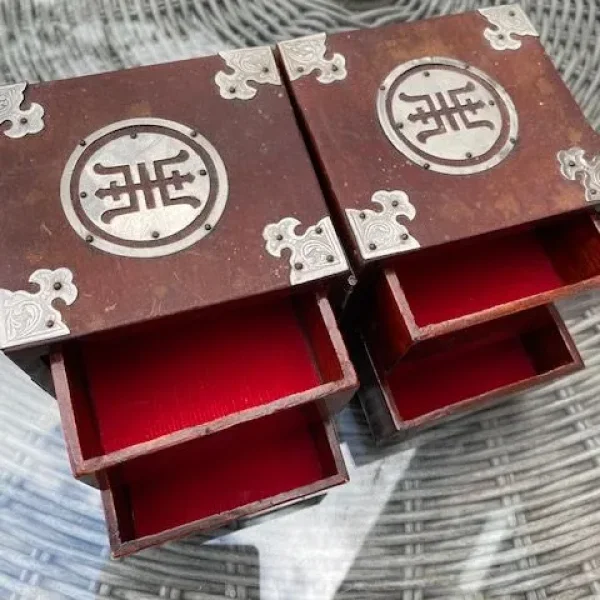 Chinese Jewellery Box with 4 Lined Drawers