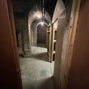 Basement storage space - Image 6